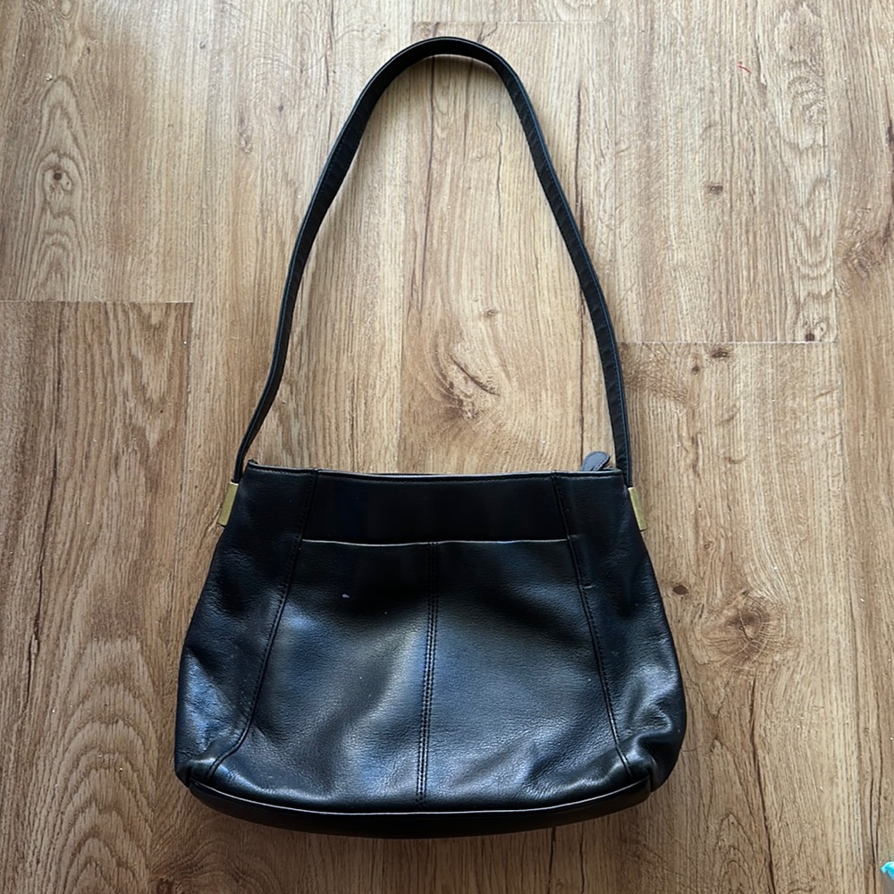 VILLAGER Vintage black soft leather